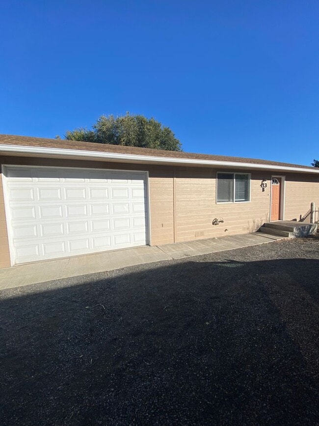 Building Photo - Beks413 (CWP) Unit B*