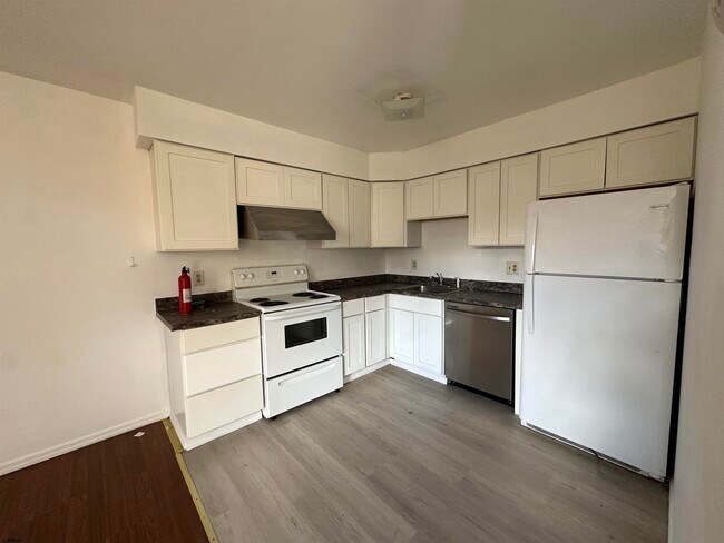 Photo - 2734 Evergreen Ct Unidad 2734