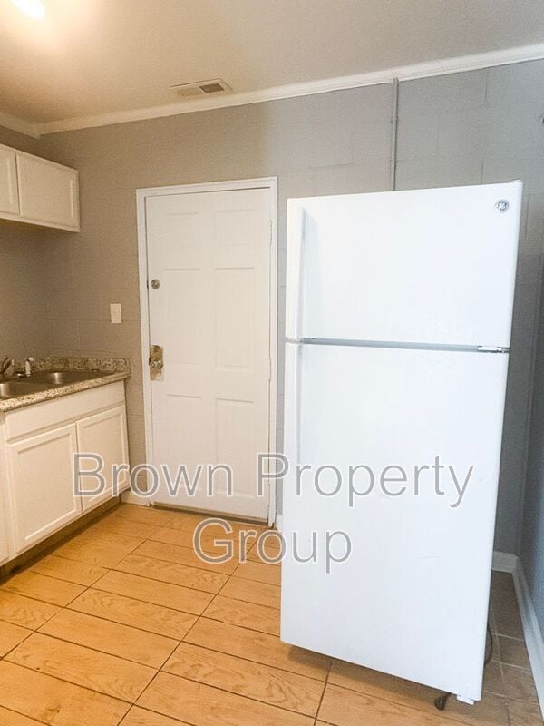 Photo - 501 Weaver St Unit 1