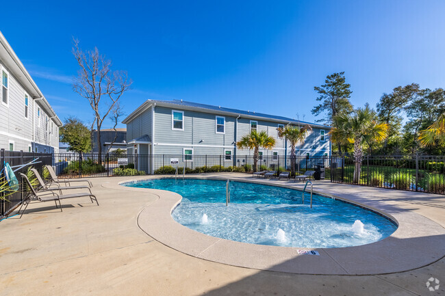 Building Photo - Aviles Townhomes