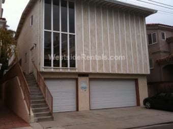 Looking for a roomate to share this huge 3 Bedroom in a great location 4 blocks from Hermosa Beach - 1111 Cypress Ave