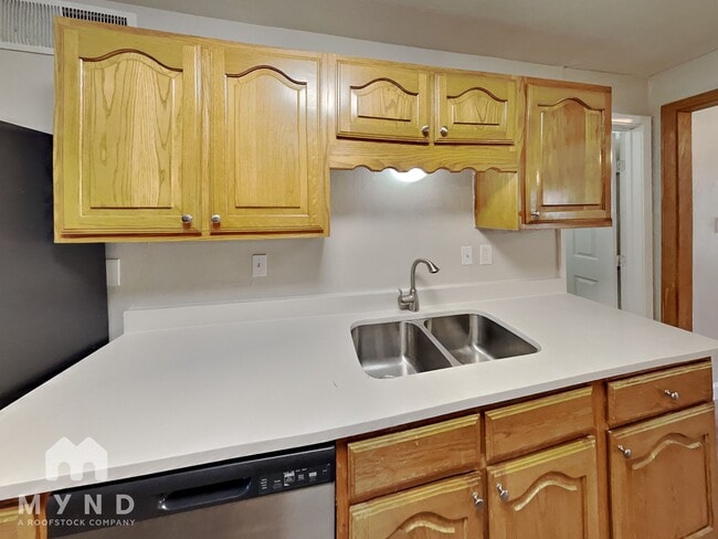 Photo - 521 Magnolia Dr