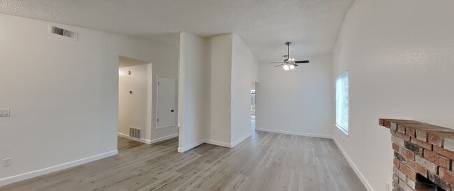 Photo - Freshly Remodeled 4/2 House in Oakley Available Now!