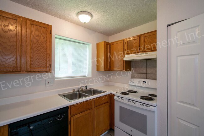 Photo - 1931 Ross Ct Unit #4