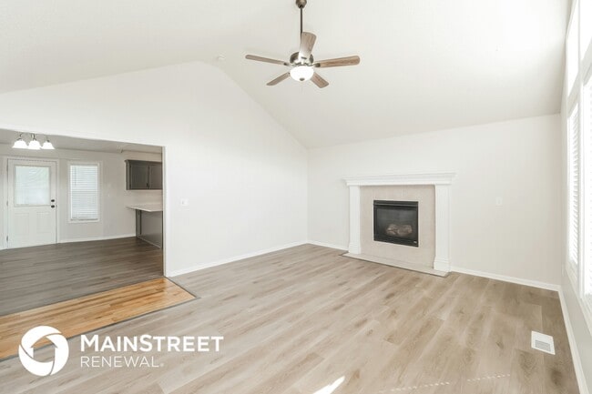 Photo - 704 SE 15th St