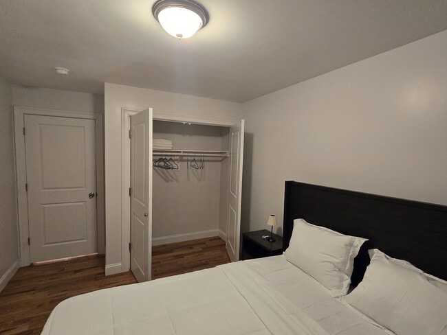 Photo - 268 Seymour Ave