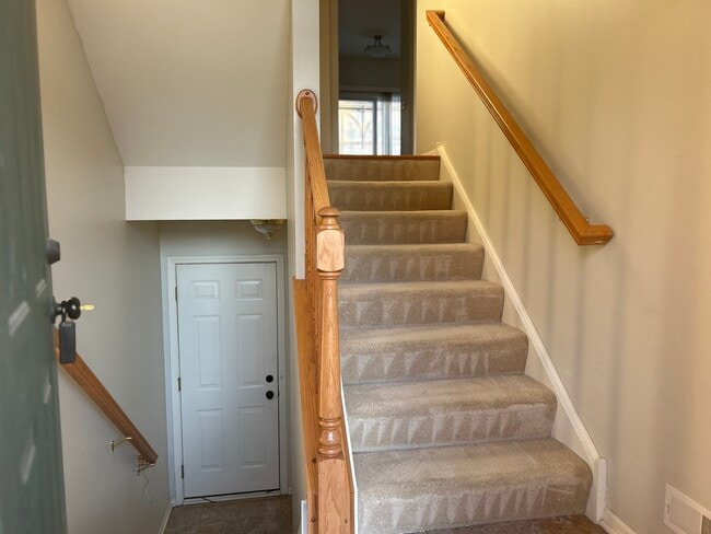 Photo - 1088 N Claremont Dr