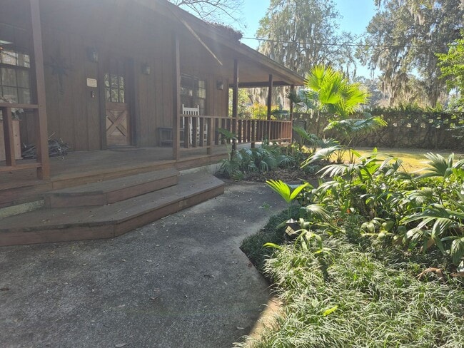 Photo - Cabin living in the suburbs