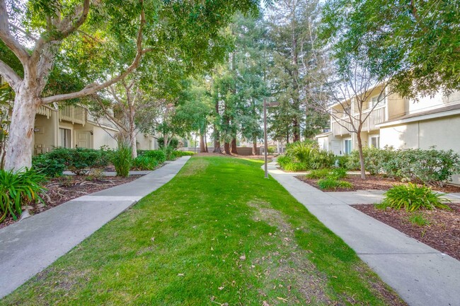 Lovely and Spacious 2BR 2.5BA Condo in Gre... - Lovely and Spacious 2BR 2.5BA Condo in Gre...