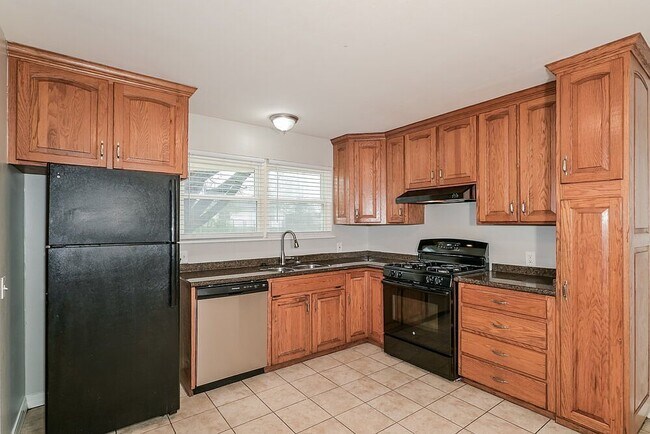 Photo - 13 Cricket Ct