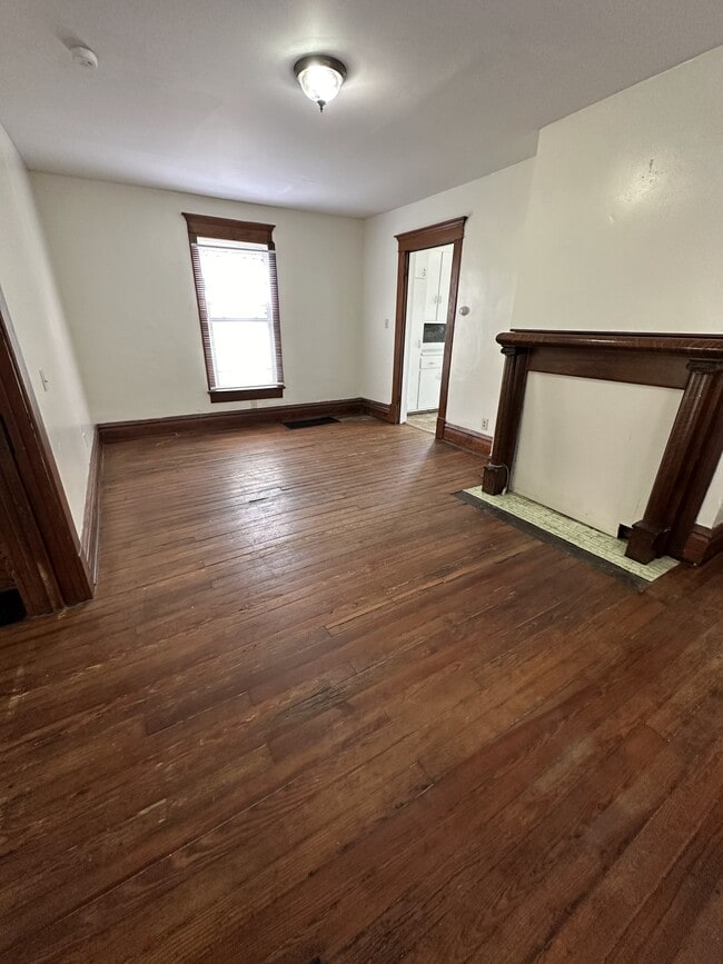 Photo - 71 W Locust St