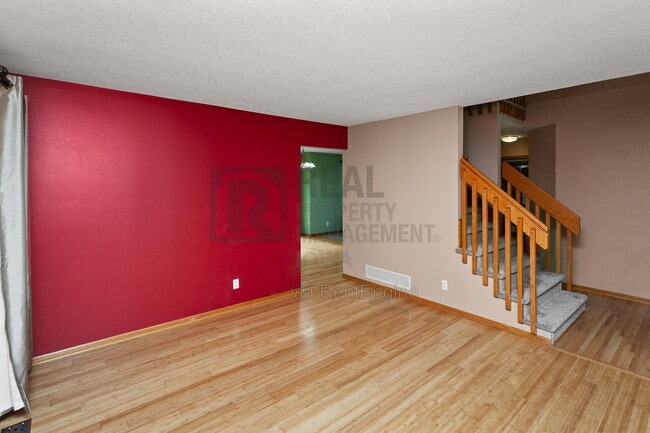 Photo - 8912 Highland Oaks Dr