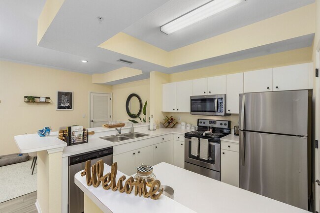 Photo - The Lakes At College Pointe