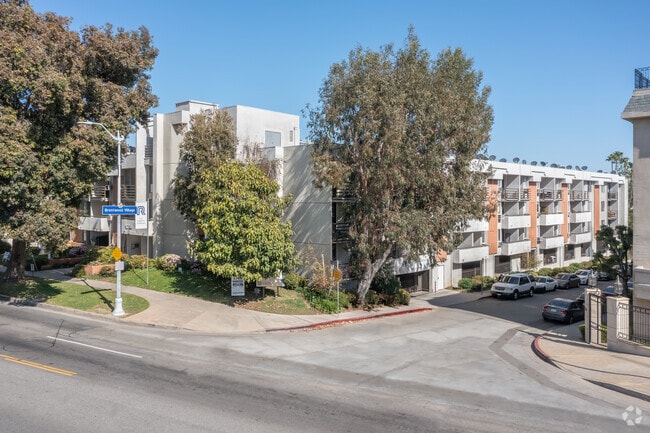 11730 Sunset Blvd