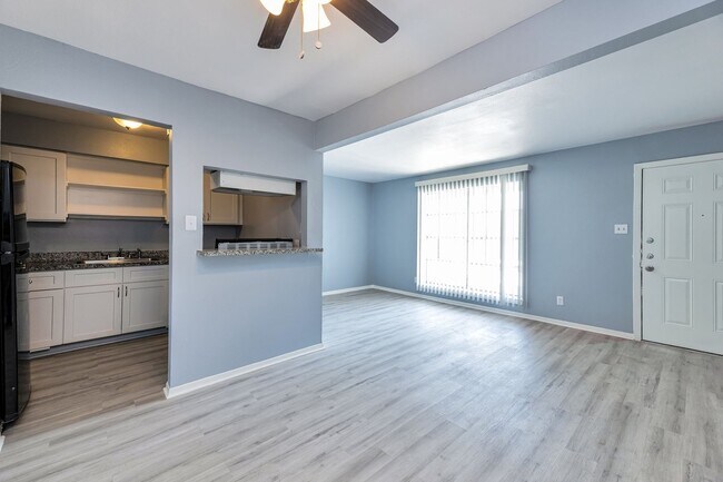 Photo - COMMING SOON!!!!*HOUSING WELCOME / SECTION 8 ACCEPTED*- **Ask about our NO SECURITY DEPOSIT optio... Unit 11