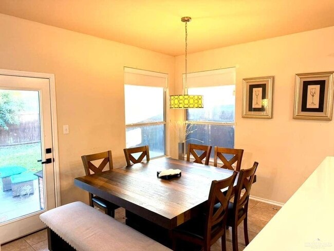 Photo - 15 El Sendero Ct