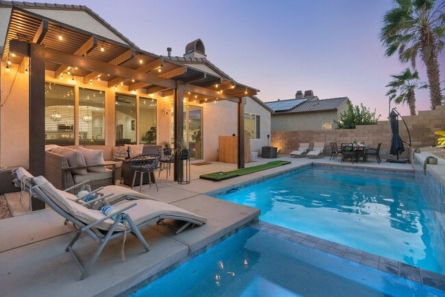 Photo - 84066 Olona Ct