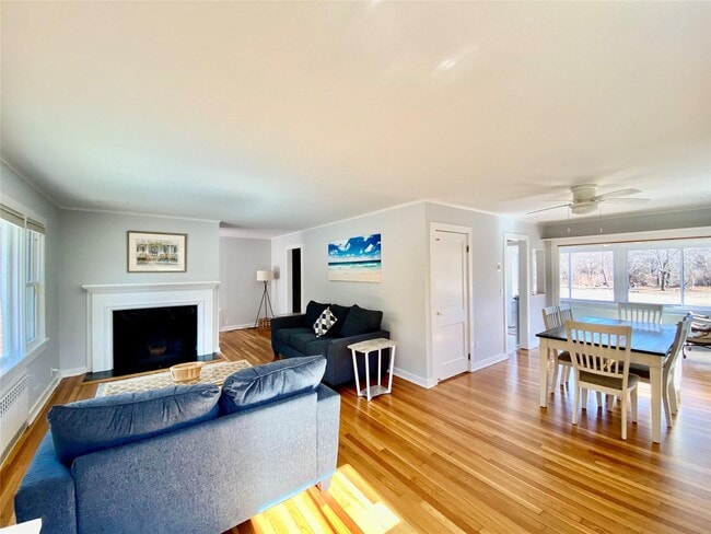 Photo - 3825 S Harbor Rd