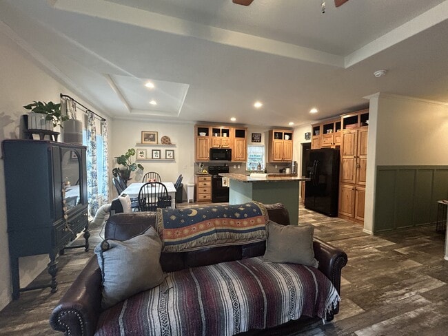 Photo - 571 E Timberlake Dr
