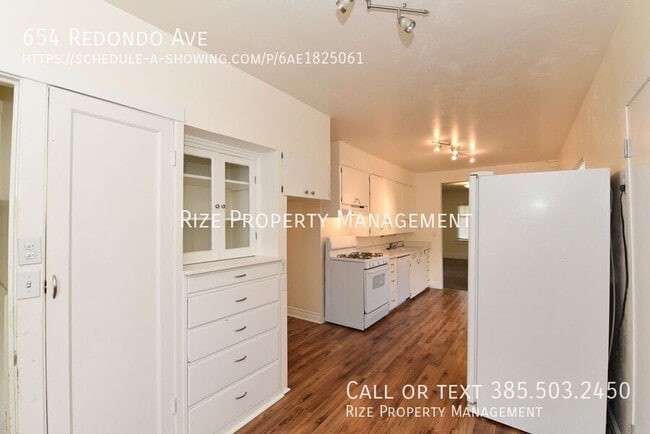 Photo - 654 E Redondo Ave