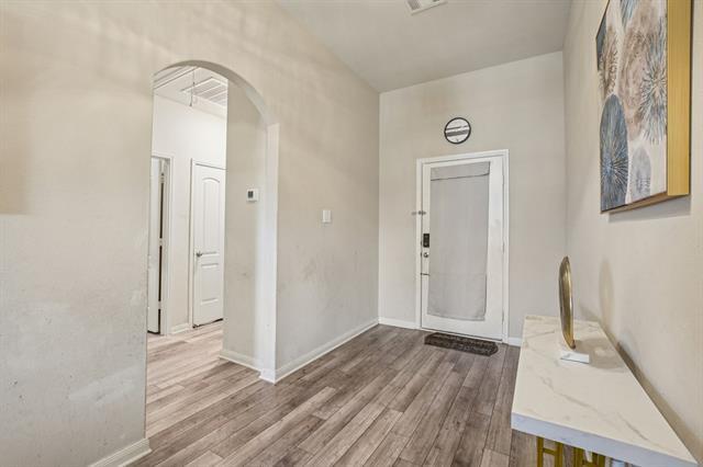 Photo - 1800 Tyne Way