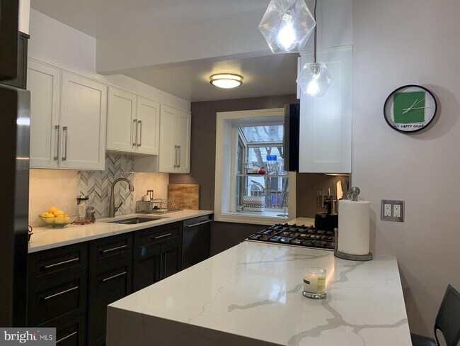 Photo - 4415 Fairfield Dr