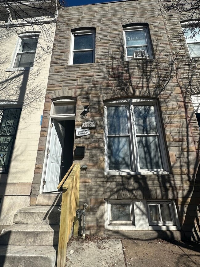 Building Photo - Spacious Home for Rent! W/D! Close to JHU, KKI and Public Trabsportation!