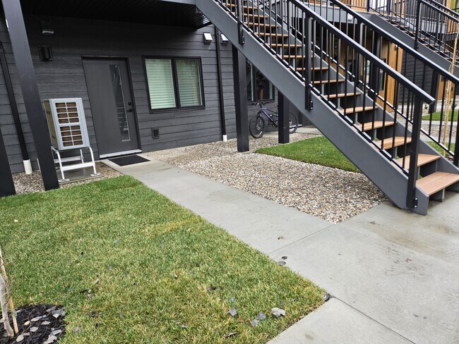 Photo - 414 Humbert St