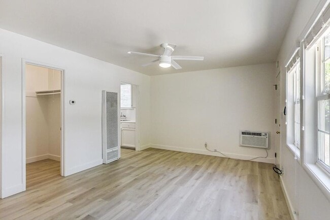 Photo - 143 Alma St Unit 02