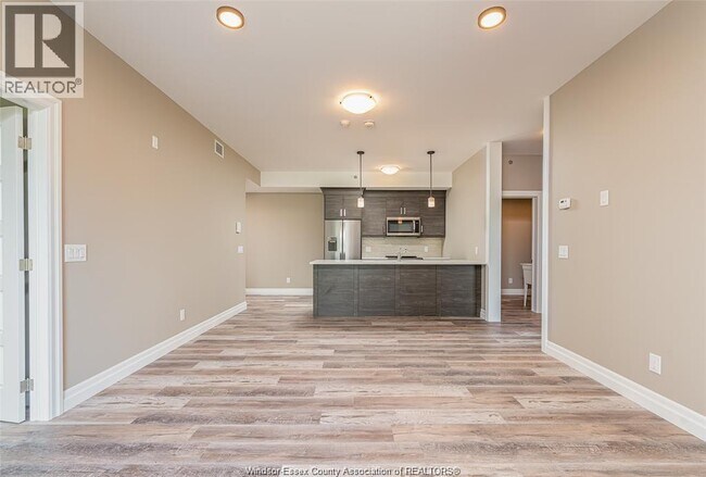 Photo - 5840 Newman Blvd Unité 210