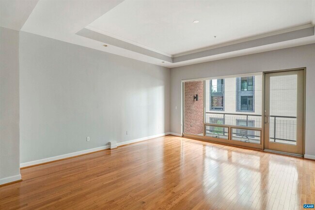 Photo - 112 5th St SE Unit 3D Rental