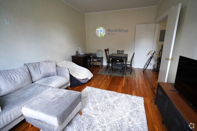 Building Photo - 1800 Commonwealth Ave Rental