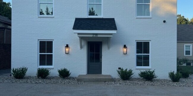 238 Chenoweth Ln - 238 Chenoweth Ln Unit 301