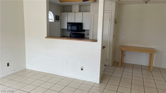 Photo - 3604 Di Salvo Dr Unit 122