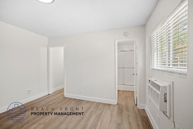 Photo - 4830 Palm Ave.