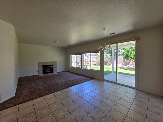 Photo - *** Move-In Special $300 OFF 1st Month's R...