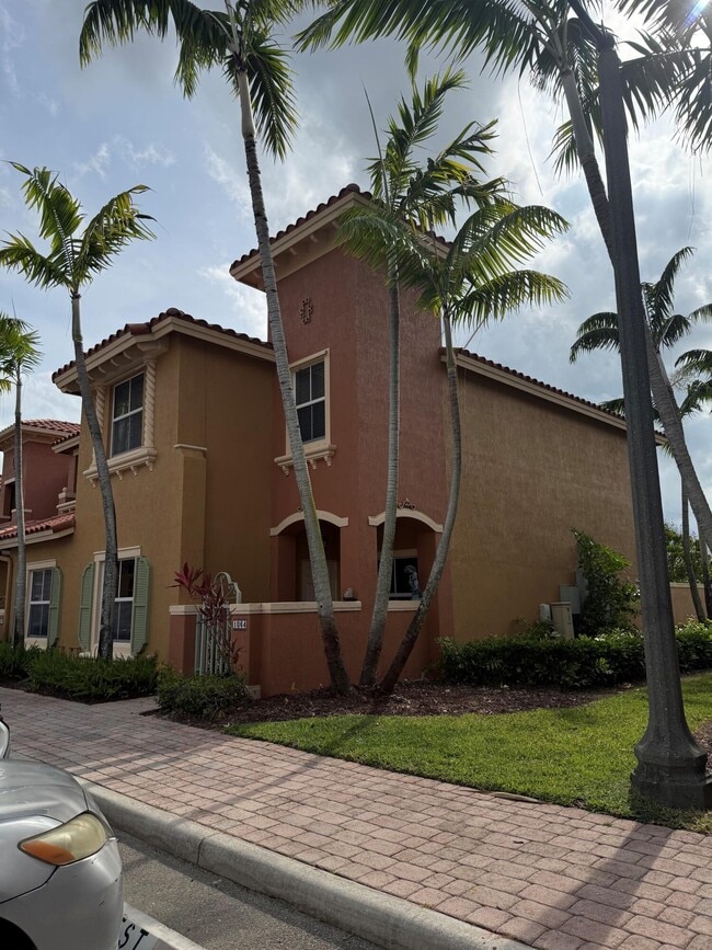 Photo - 1064 SW 144th Ave