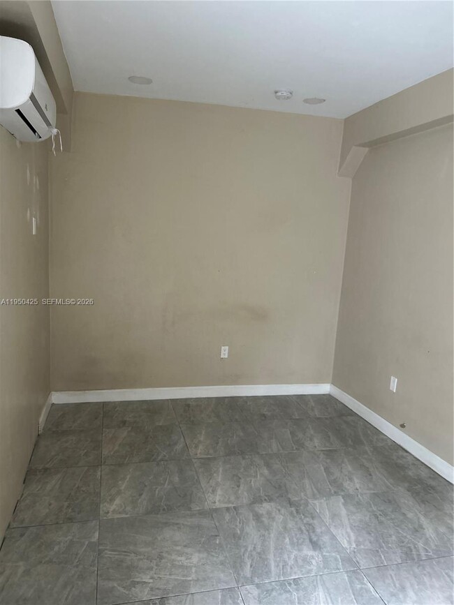 Photo - 2300 NW 94th St Unit 0