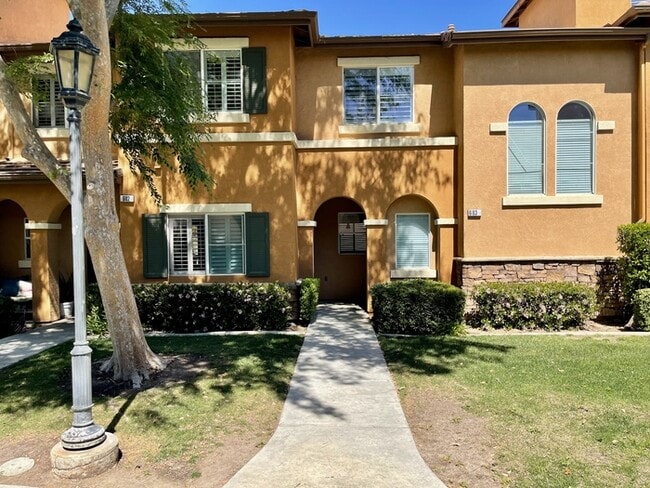 Building Photo - 26331 Arboretum Way Unit 603