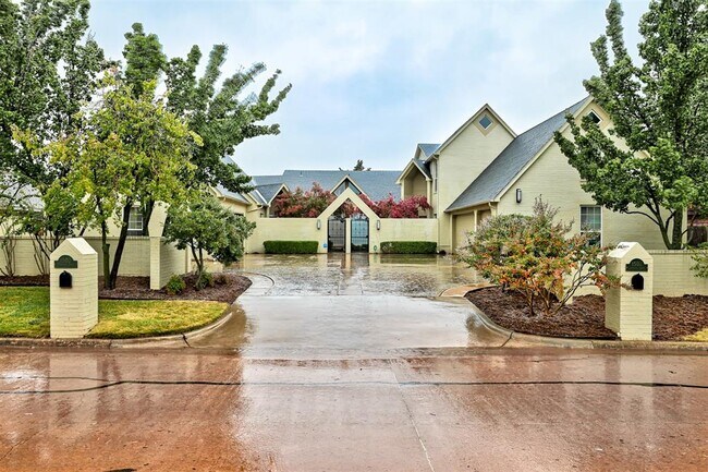 Photo - 1502 Duffner Dr