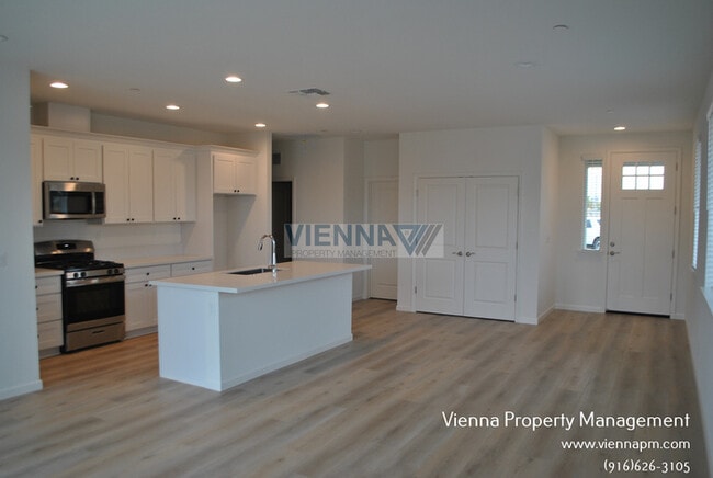 Photo - 525 Fox Hunt Wy