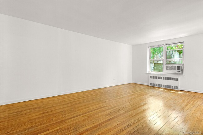 Photo - 66-40 108th St Unidad 1D