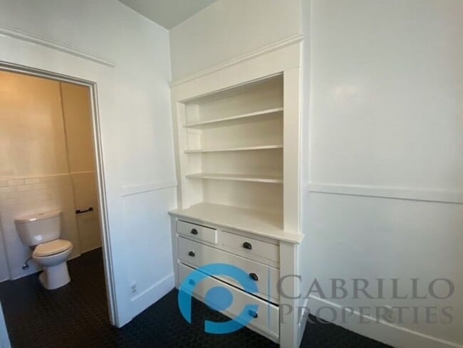 Photo - 2241 Fourth Ave