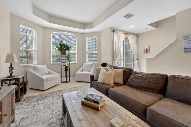 Photo - 11860 Valencia Gardens Ave