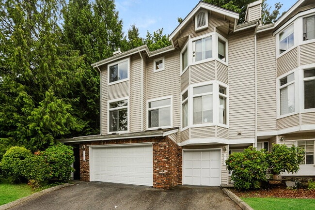 Building Photo - 2101 NW Pacific Elm Dr Rental
