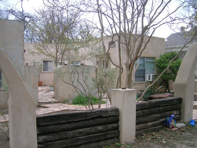 Photo - 4405 Avenue H