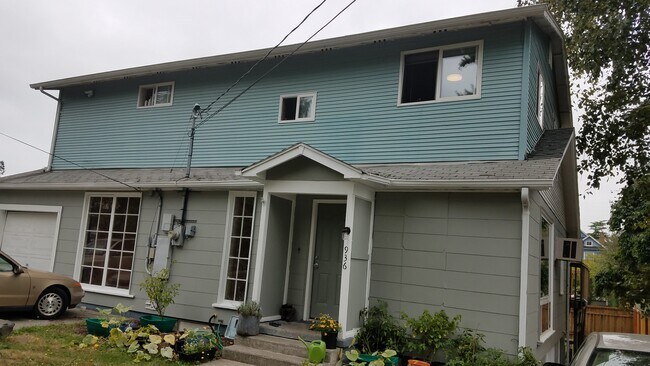 Photo - 936 N Alder St