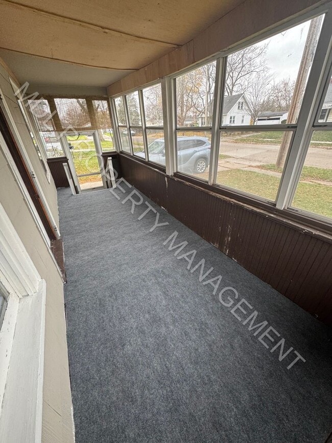 Photo - 2 Bedroom 1 Bath Single Family Home Available NOW!