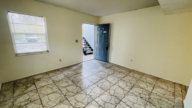 Photo - 7120 Waterside Dr