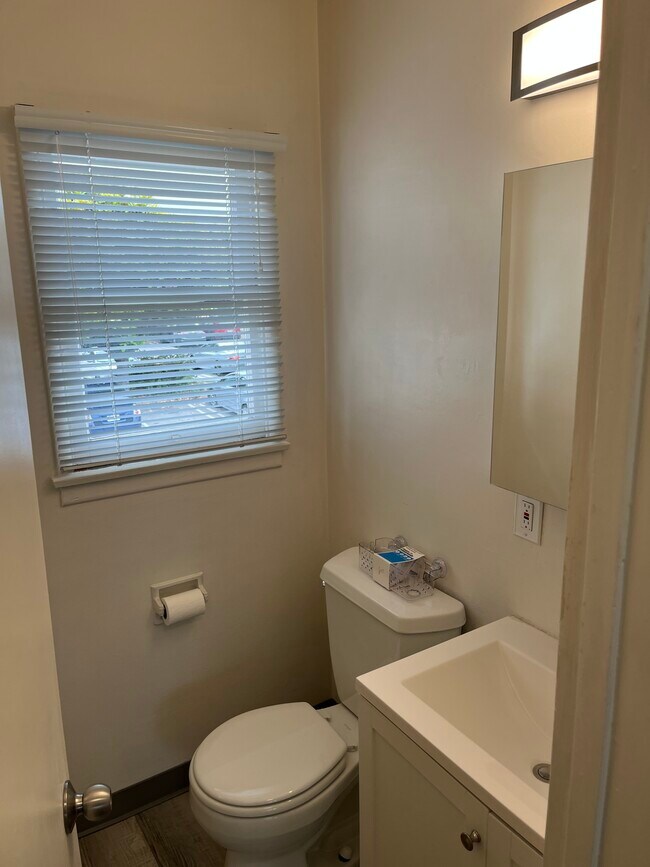 14 - Bathroom